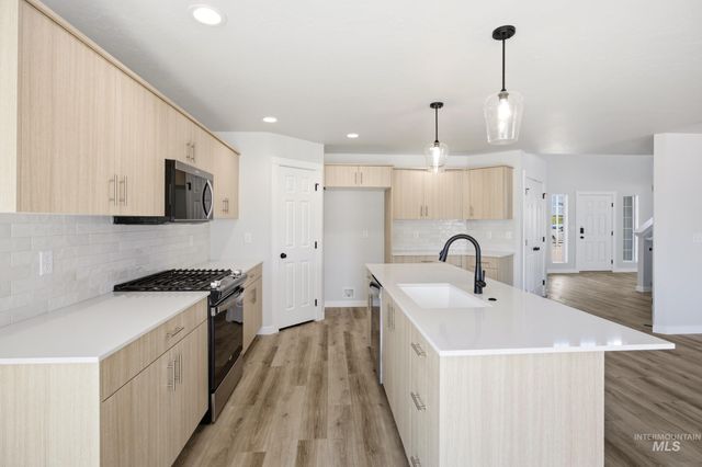 9401 W Blazing Star St, Nampa, ID 83687