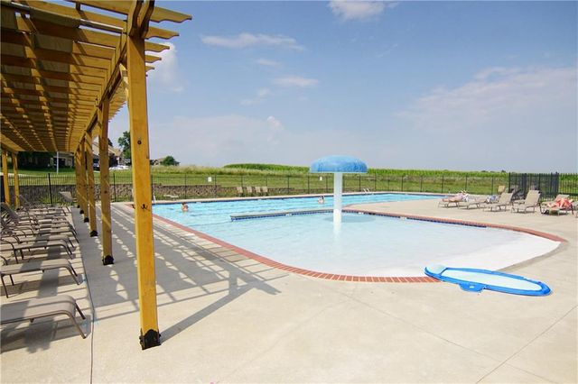 12800 S Foxborough Court, Lee's Summit, MO 64086