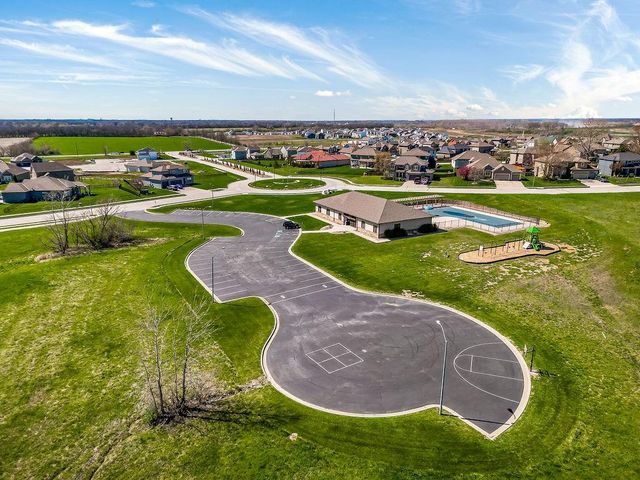 12800 S Foxborough Court, Lee's Summit, MO 64086