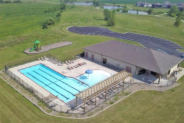12800 S Foxborough Court, Lee's Summit, MO 64086