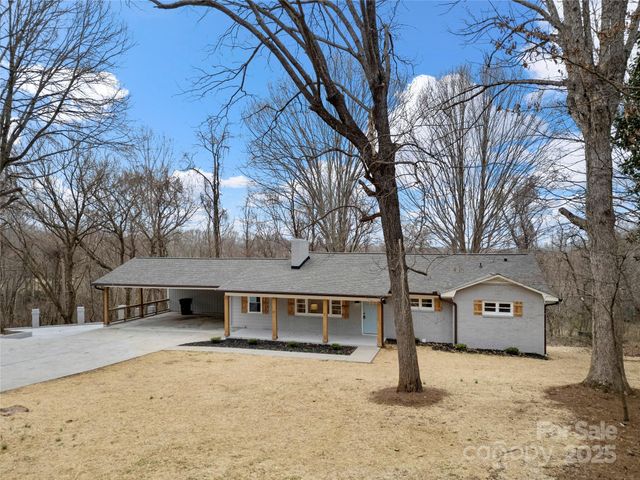 334 Country Lane, Mocksville, NC 27028