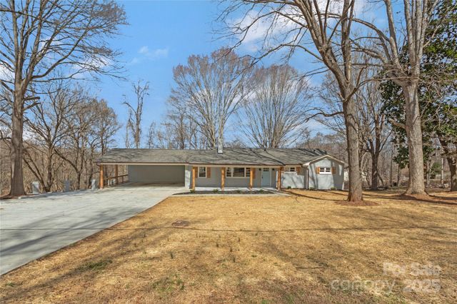 334 Country Lane, Mocksville, NC 27028