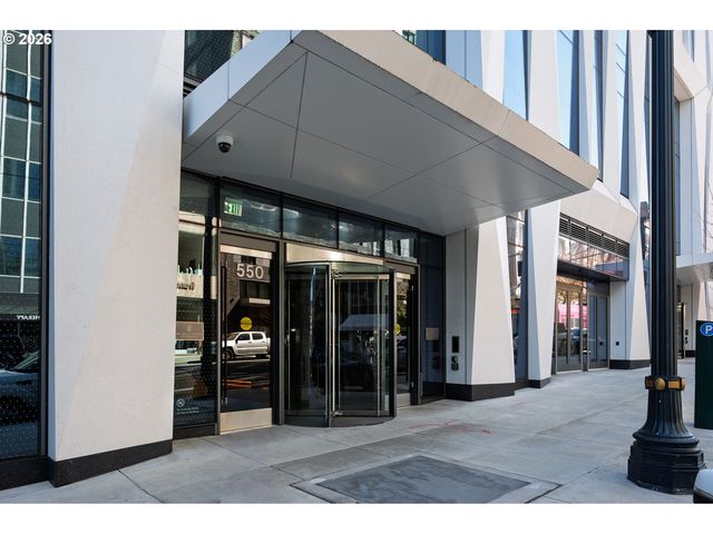 550 Sw 10TH Ave 2303, Portland, OR 97205