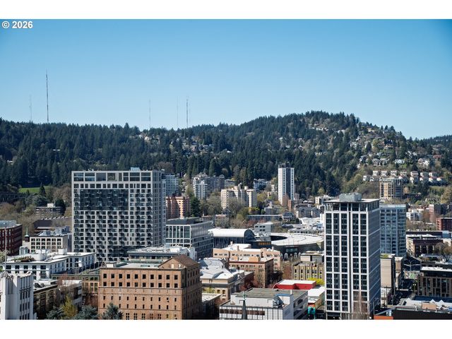 550 Sw 10TH Ave 2303, Portland, OR 97205