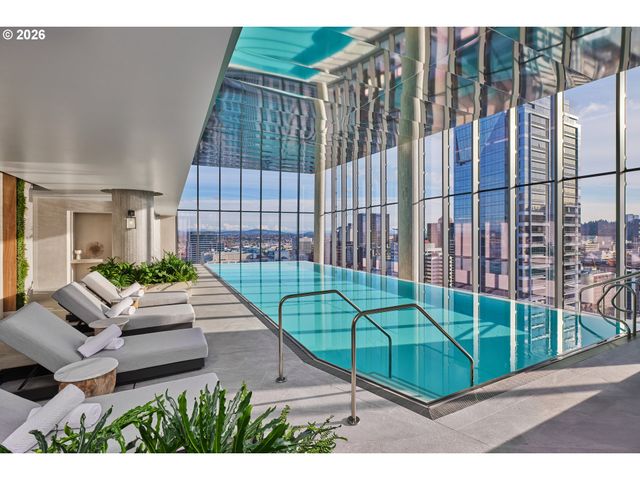 550 Sw 10TH Ave 2303, Portland, OR 97205