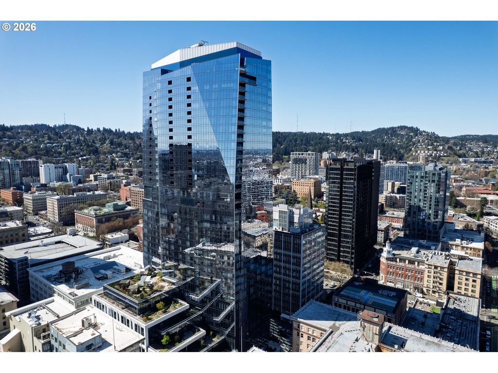550 Sw 10TH Ave 2303, Portland, OR 97205