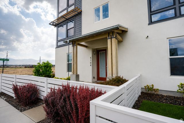 5104 W PUTNEY HILL RD, South Jordan, UT 84009