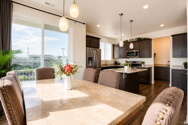 5104 W PUTNEY HILL RD, South Jordan, UT 84009