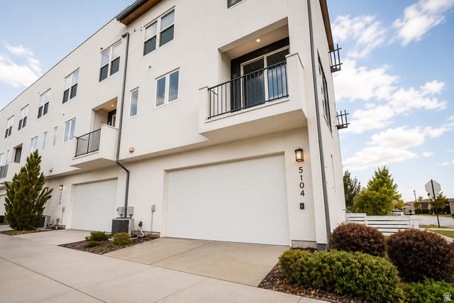 5104 W PUTNEY HILL RD, South Jordan, UT 84009