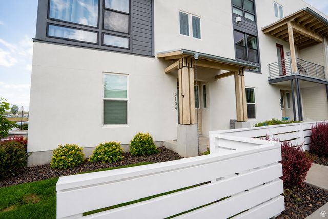 5104 W PUTNEY HILL RD, South Jordan, UT 84009