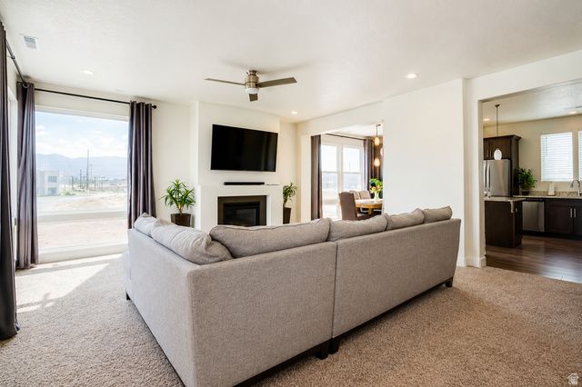 5104 W PUTNEY HILL RD, South Jordan, UT 84009