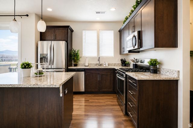 5104 W PUTNEY HILL RD, South Jordan, UT 84009