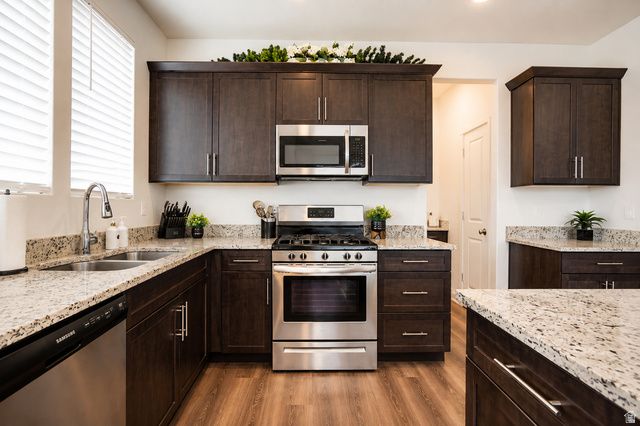 5104 W PUTNEY HILL RD, South Jordan, UT 84009