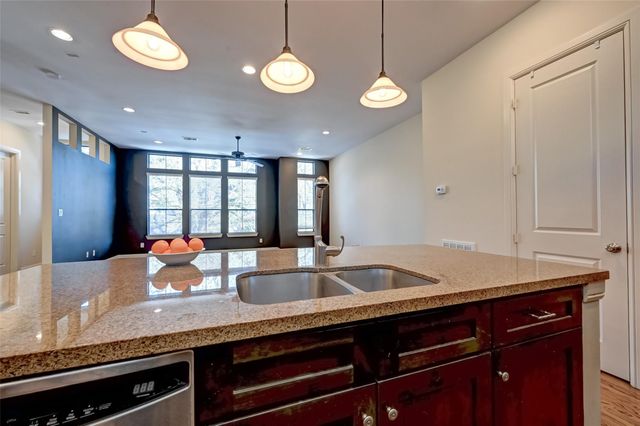 5211 Eigel Street C, Houston, TX 77007