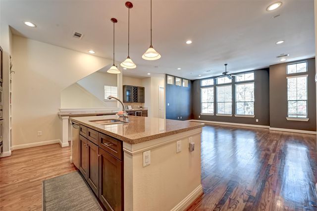 5211 Eigel Street C, Houston, TX 77007