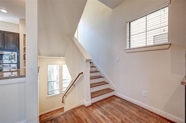 5211 Eigel Street C, Houston, TX 77007