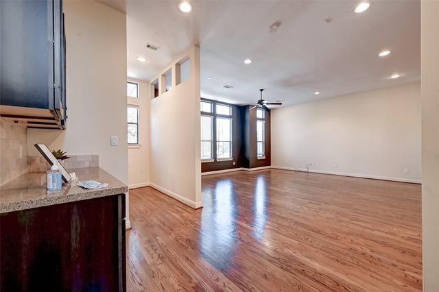 5211 Eigel Street C, Houston, TX 77007