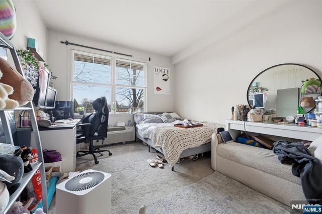 15 Enterprise Court 105, Jersey City, NJ 07305