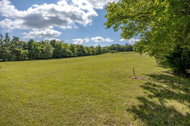 2966 McCanless Rd, Nolensville, TN 37135