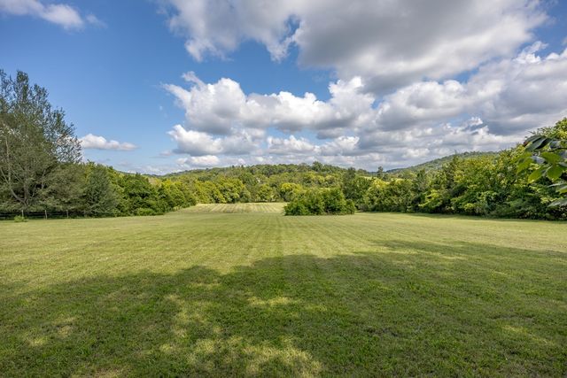 2966 McCanless Rd, Nolensville, TN 37135