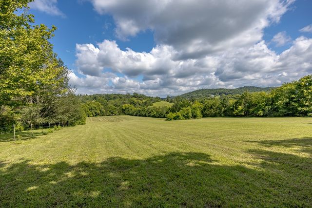 2966 McCanless Rd, Nolensville, TN 37135