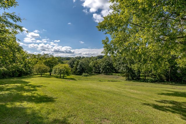 2966 McCanless Rd, Nolensville, TN 37135