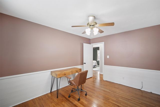 2913 Shadyoak Drive, Des Moines, IA 50310