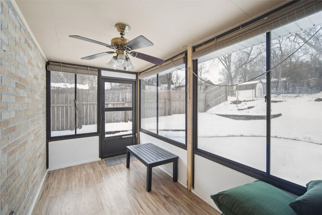 2913 Shadyoak Drive, Des Moines, IA 50310