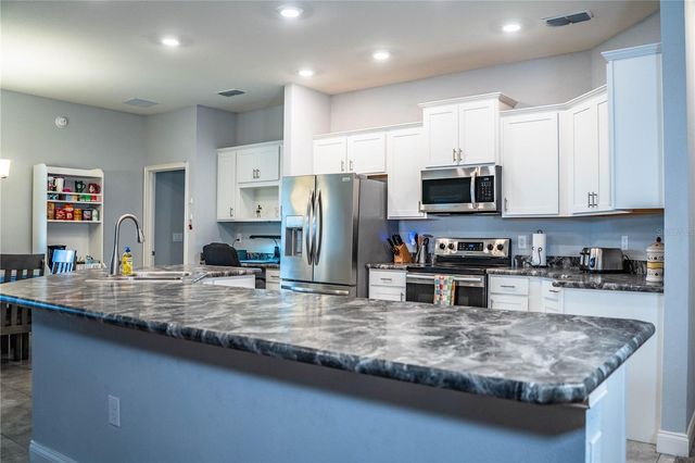 261 WALKERS POINT DRIVE, Auburndale, FL 33823