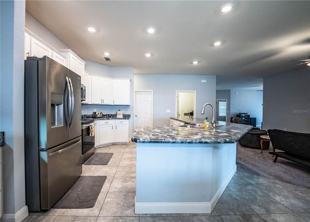 261 WALKERS POINT DRIVE, Auburndale, FL 33823