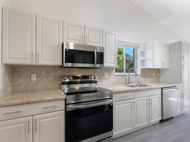 9794 Nickels Boulevard 808, Boynton Beach, FL 33436