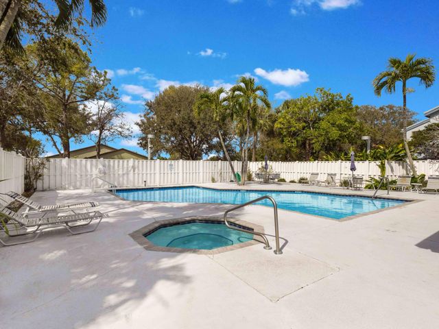 9794 Nickels Boulevard 808, Boynton Beach, FL 33436