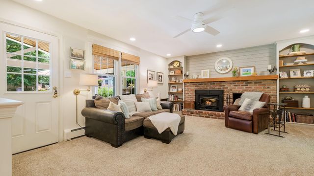 17 STRINGER DR, Doylestown, PA 18901