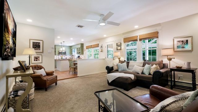 17 STRINGER DR, Doylestown, PA 18901