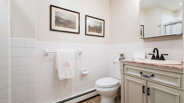 17 STRINGER DR, Doylestown, PA 18901