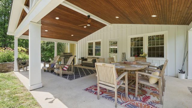 17 STRINGER DR, Doylestown, PA 18901