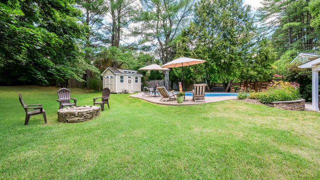 17 STRINGER DR, Doylestown, PA 18901