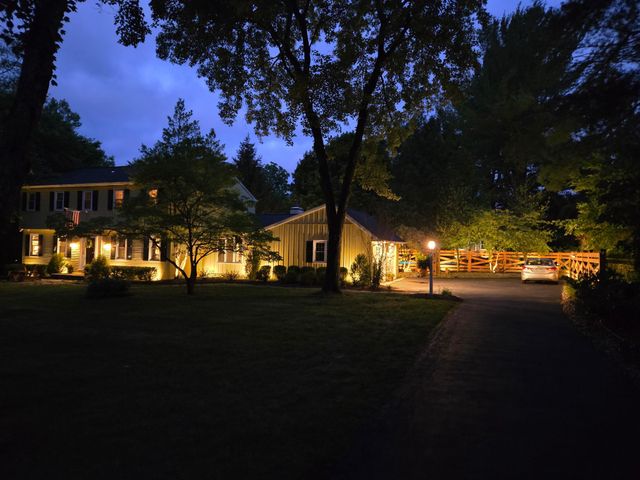 17 STRINGER DR, Doylestown, PA 18901