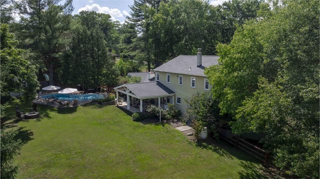 17 STRINGER DR, Doylestown, PA 18901