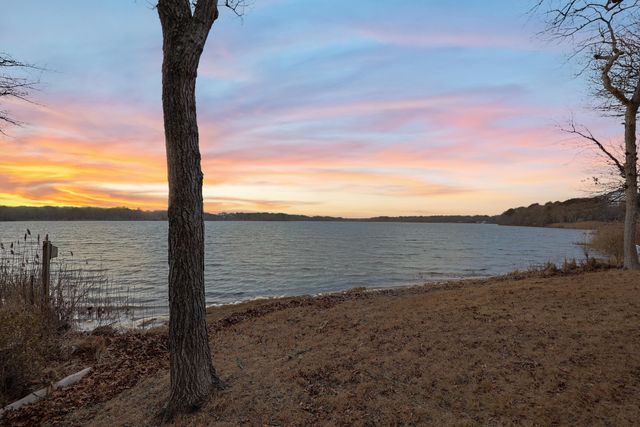 7 Loon Lane, West Yarmouth, MA 02673