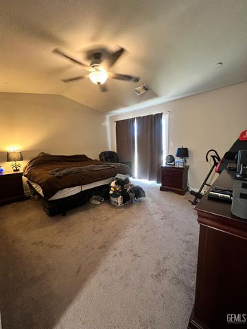 9103 Midnight Creek Way, Bakersfield, CA 93311