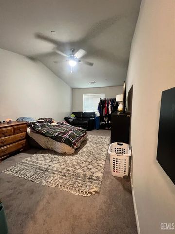 9103 Midnight Creek Way, Bakersfield, CA 93311