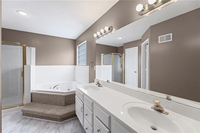 15347 W 149th Terrace, Olathe, KS 66062