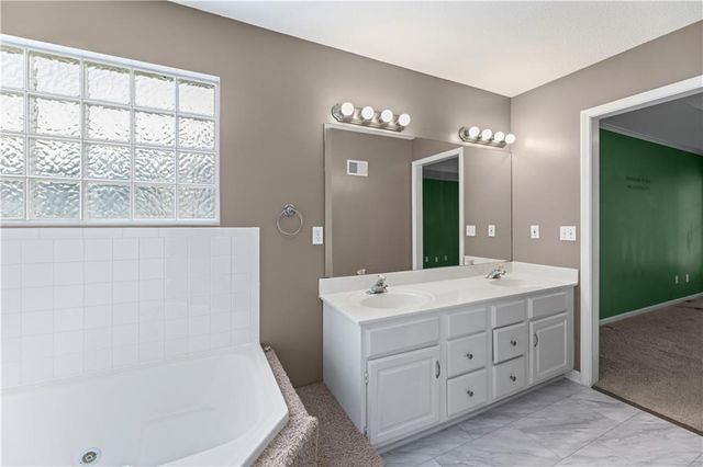 15347 W 149th Terrace, Olathe, KS 66062