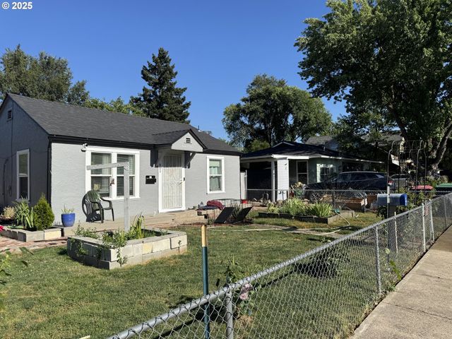 801 GRANT Ave, Medford, OR 97501