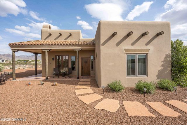 7878 Lion Den Canyon Way, Las Cruces, NM 88011
