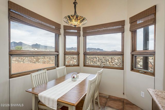 7878 Lion Den Canyon Way, Las Cruces, NM 88011