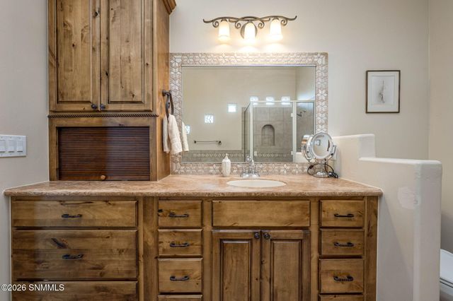 7878 Lion Den Canyon Way, Las Cruces, NM 88011
