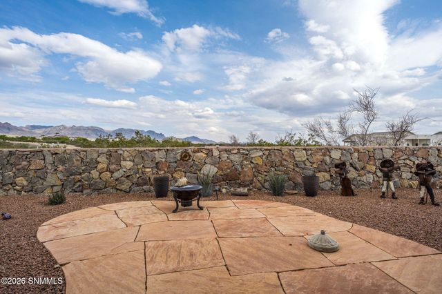 7878 Lion Den Canyon Way, Las Cruces, NM 88011