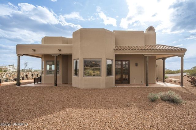 7878 Lion Den Canyon Way, Las Cruces, NM 88011